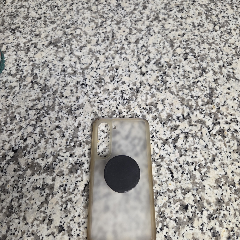 Spigen Transparent Phone Case with PopSocket For SAMSUNG S23. Lightly Used.